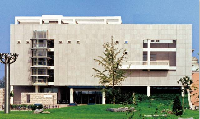 我司與清華大學土木與水利工程學院及設計研究院進行合作洽談